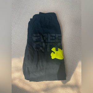 Free city sweatpants
